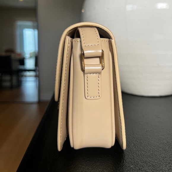 Brand New with Tags Celine Shiny Calfskin Medium Triomphe in Beige. - Picture 7 of 7